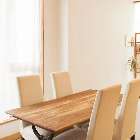 Spacious Loft - Close To Paris Apartament